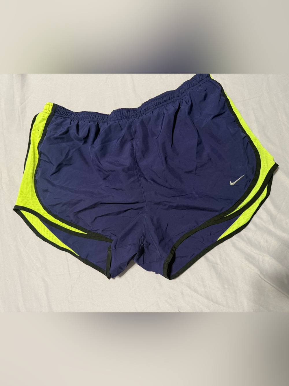 Nike Large Women’s DriFit Tempo Shorts